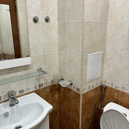 شقة Cozy One-bedroom In Old Town 2 *